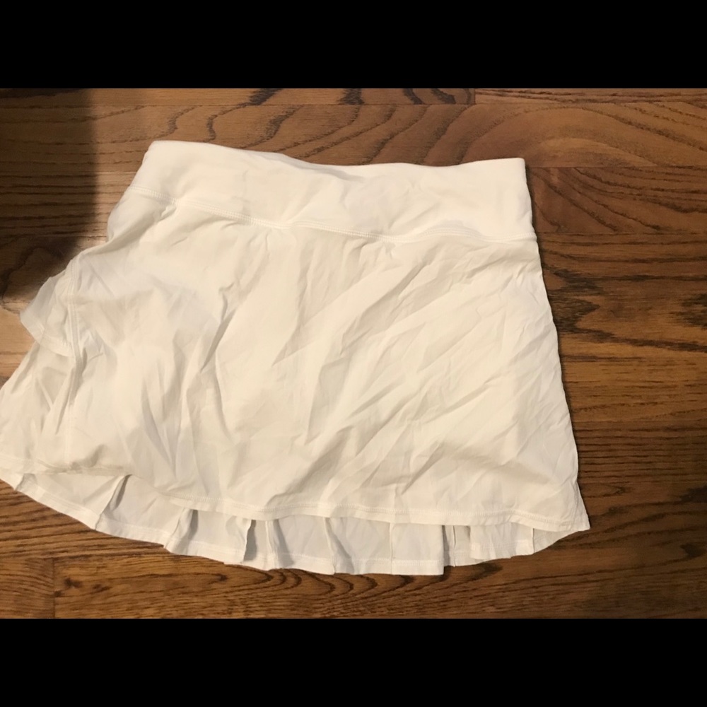 Lululemon Pace Setter Skirt- white